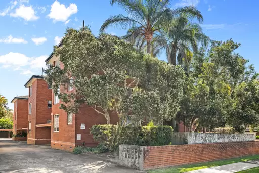 17/40 Fourth Avenue, Campsie Leased by ArthurJames Real Estate (formerly Robert R. Andrews)