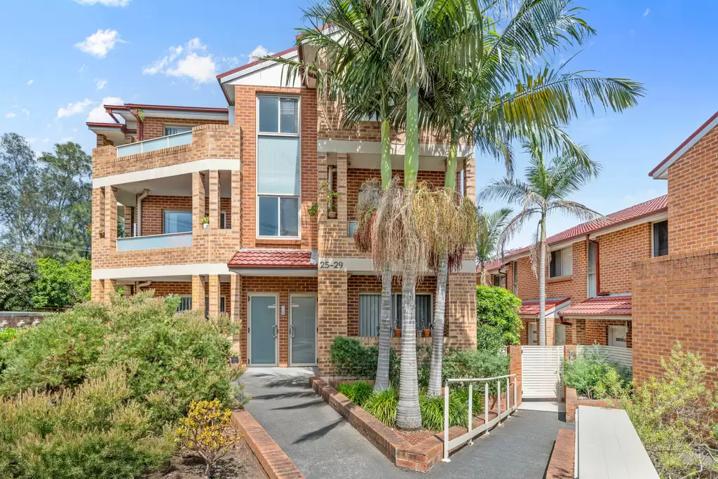 18/25-29 Marlowe Street, Campsie Sold by ArthurJames Real Estate (formerly Robert R. Andrews)