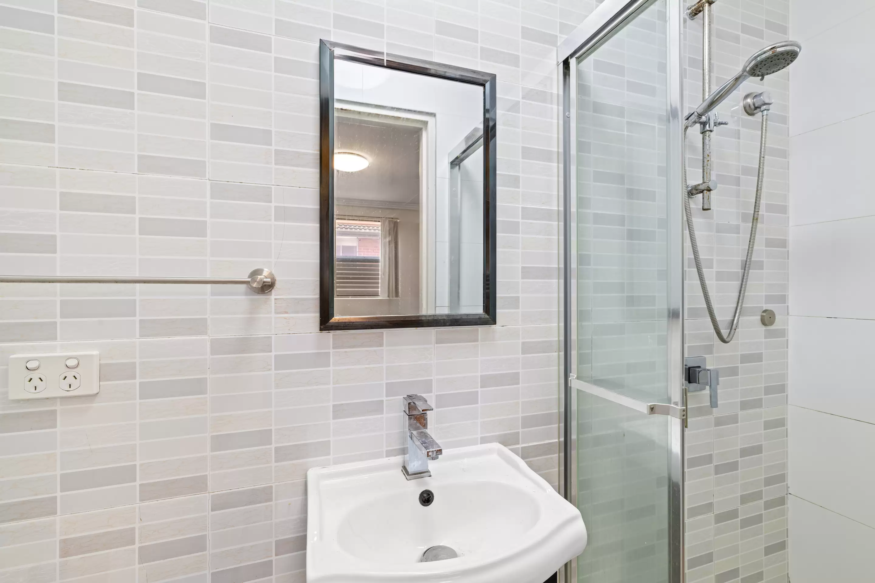 Photo #7: 18/25-29 Marlowe Street, Campsie - Sold by Push Digital Campaigns