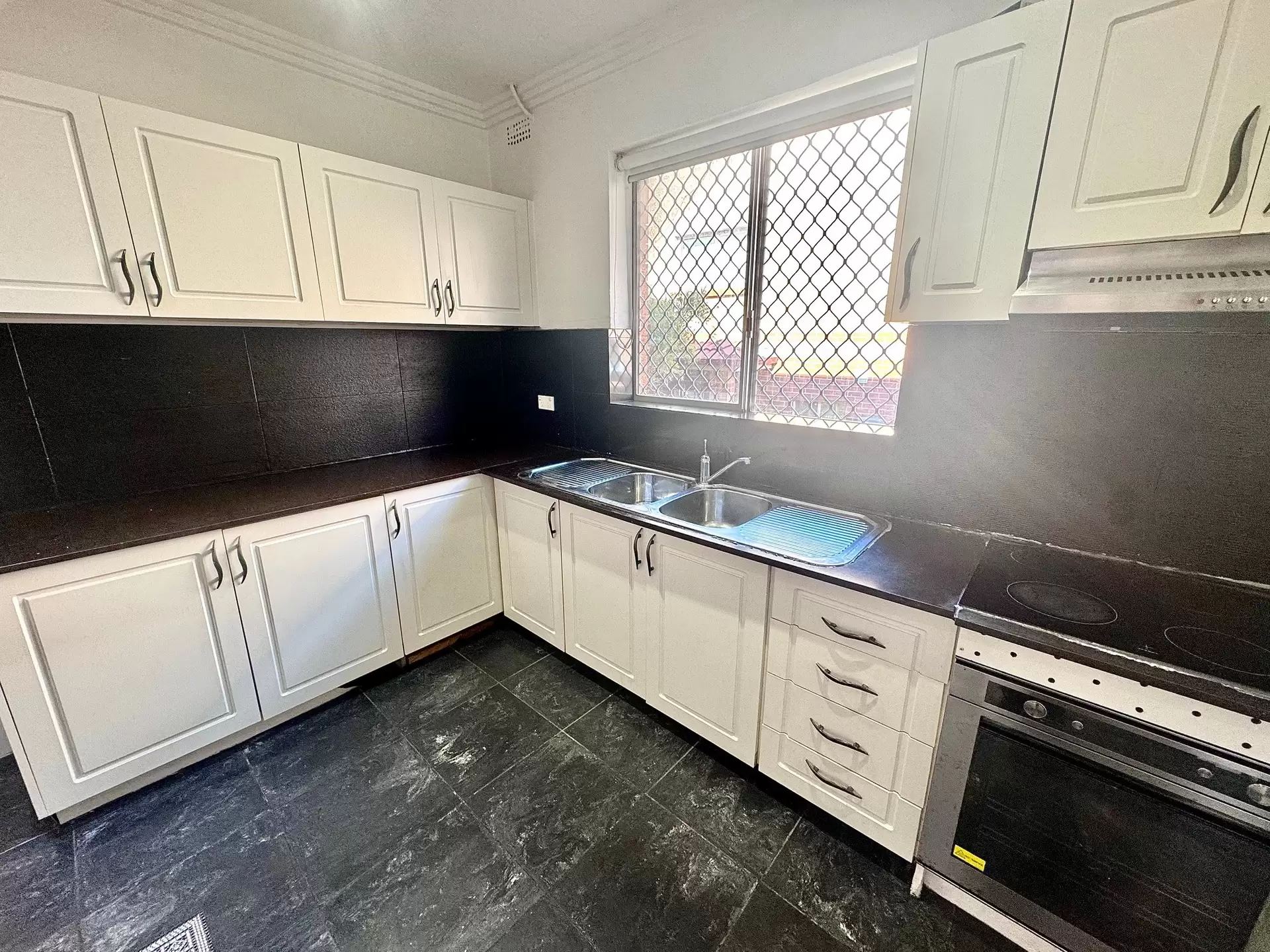 2/53 Bexley Road, Campsie Leased by ArthurJames Real Estate (formerly Robert R. Andrews) - image 1