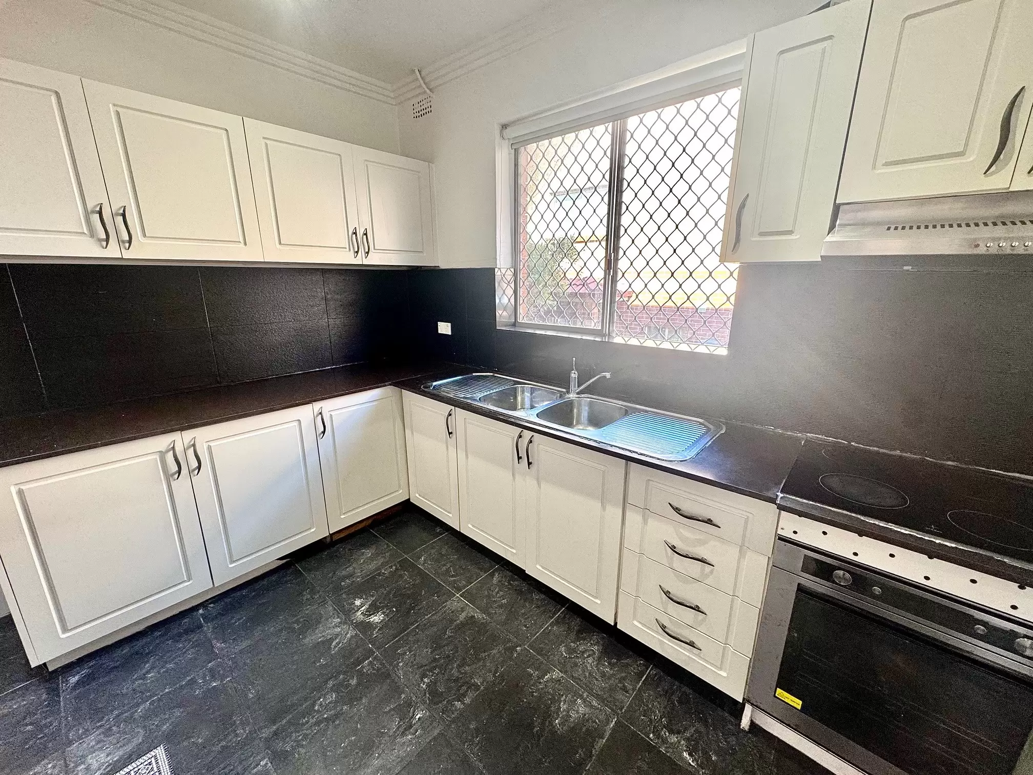2/53 Bexley Road, Campsie Leased by ArthurJames Real Estate (formerly Robert R. Andrews) - image 4
