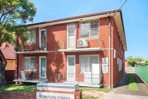 1/20 McKern Street, Campsie Leased by ArthurJames Real Estate (formerly Robert R. Andrews)