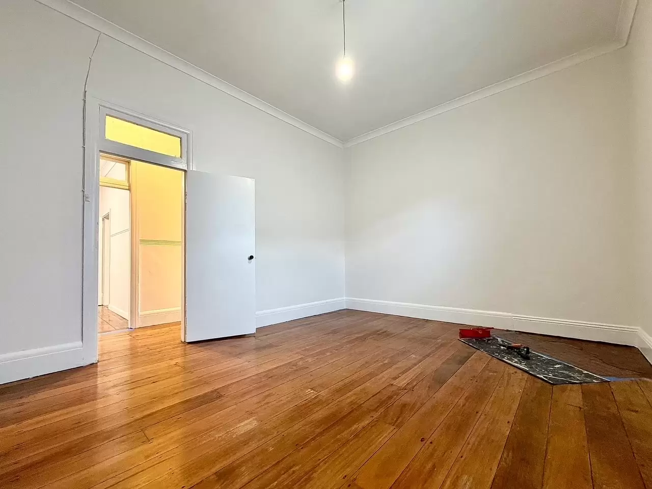 9 Gordon Street, Campsie Leased by ArthurJames Real Estate (formerly Robert R. Andrews) - image 4