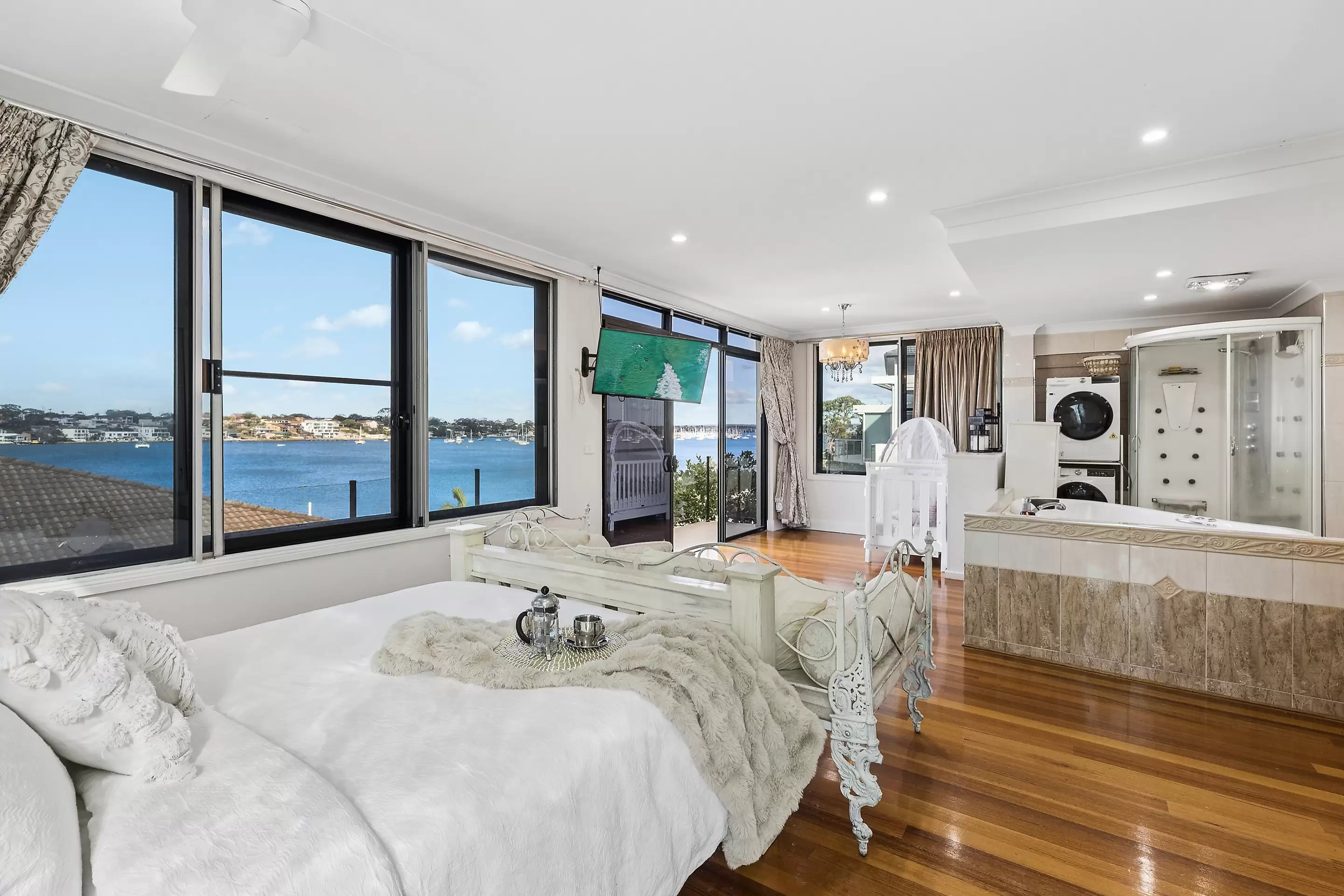 40 Carlton Crescent, Kogarah Bay For Sale by ArthurJames Real Estate (formerly Robert R. Andrews) - image 3