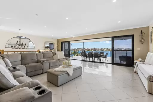 40 Carlton Crescent, Kogarah Bay For Sale by ArthurJames Real Estate (formerly Robert R. Andrews)